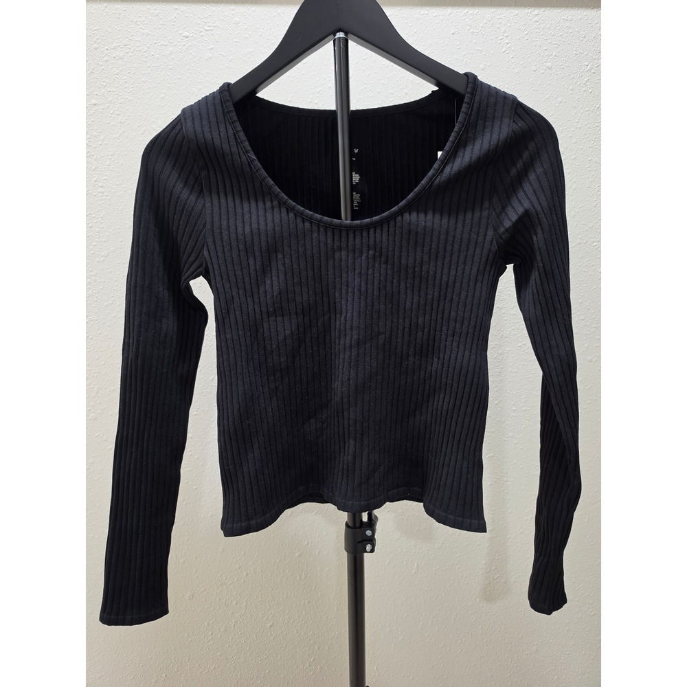 A New Day Black Ribbed Long Sleeve Scoop Neck Top Medium NWT 018 00 8921
